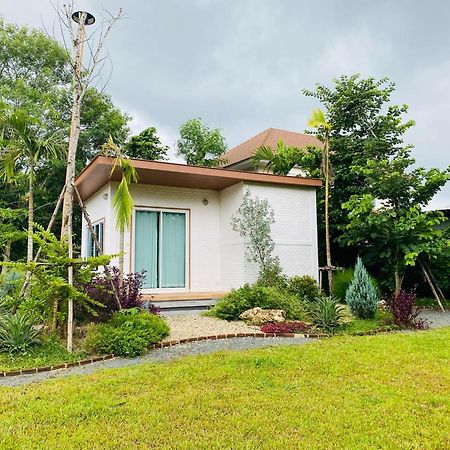 Homdoiintr Farmstay ฮ่อมดอยอินทร์ ฟาร์มสเตย์ Ban Huai Kaeo Dış mekan fotoğraf