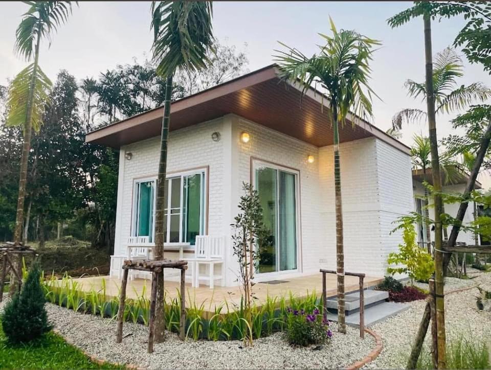 Homdoiintr Farmstay ฮ่อมดอยอินทร์ ฟาร์มสเตย์ Ban Huai Kaeo Dış mekan fotoğraf